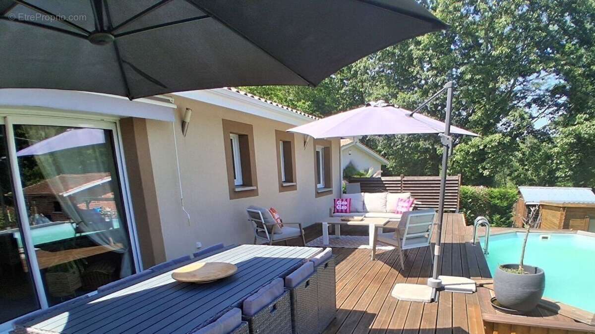 Maison à HOSTENS