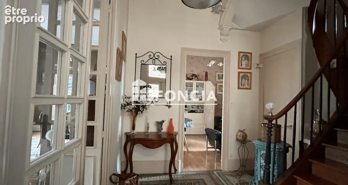 Maison de ville T6 - photo 1