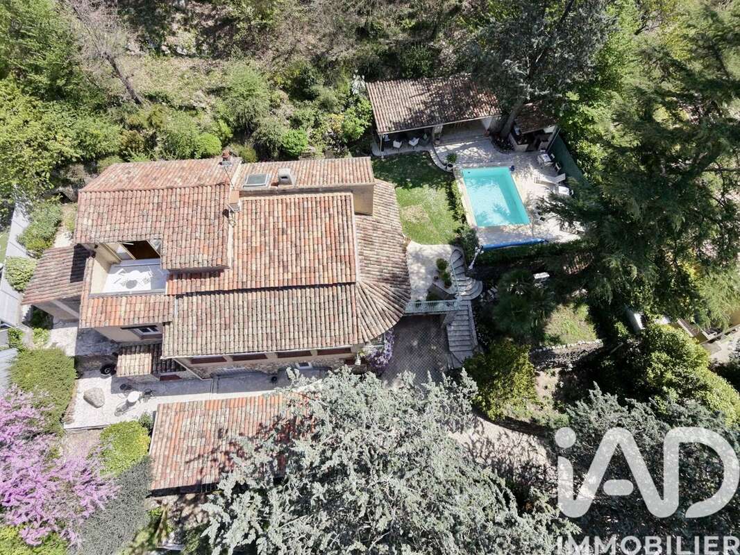 Photo 3 - Maison à TOURRETTE-LEVENS