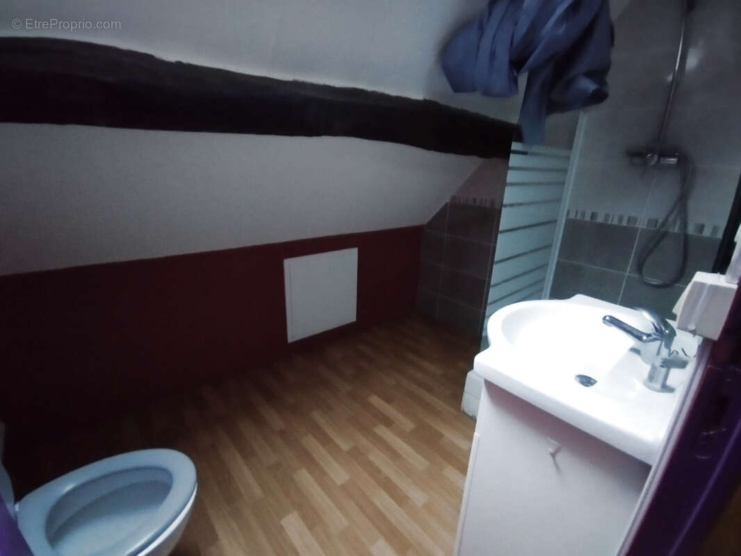 Maison à SAINT-HILAIRE-LA-GRAVELLE