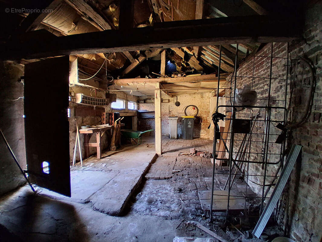 Maison à ETREAUPONT