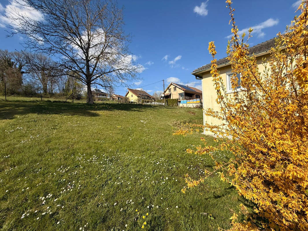 Maison à CLERVAL