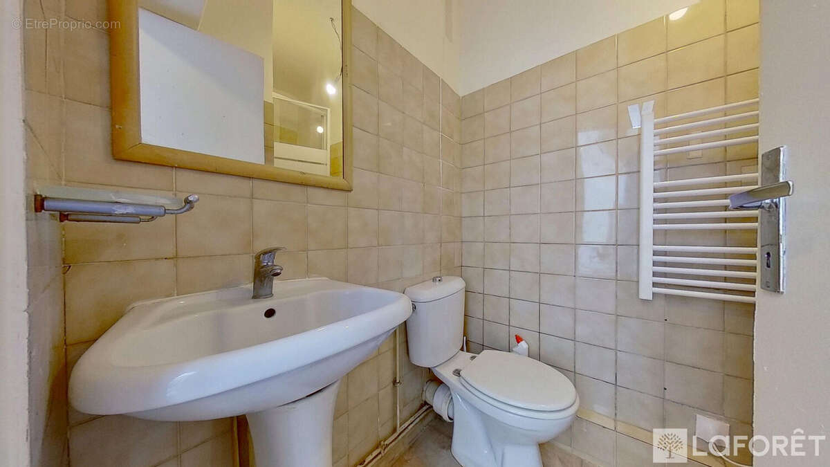 Appartement à PARIS-17E