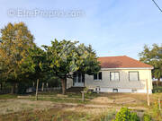 Maison à SAINT-LEGER-SUR-VOUZANCE