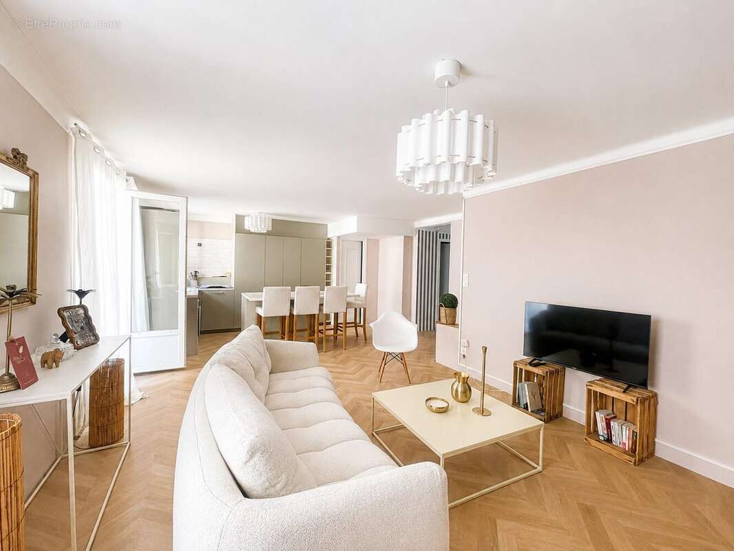 Appartement 78 m² à Beziers  - photo 2