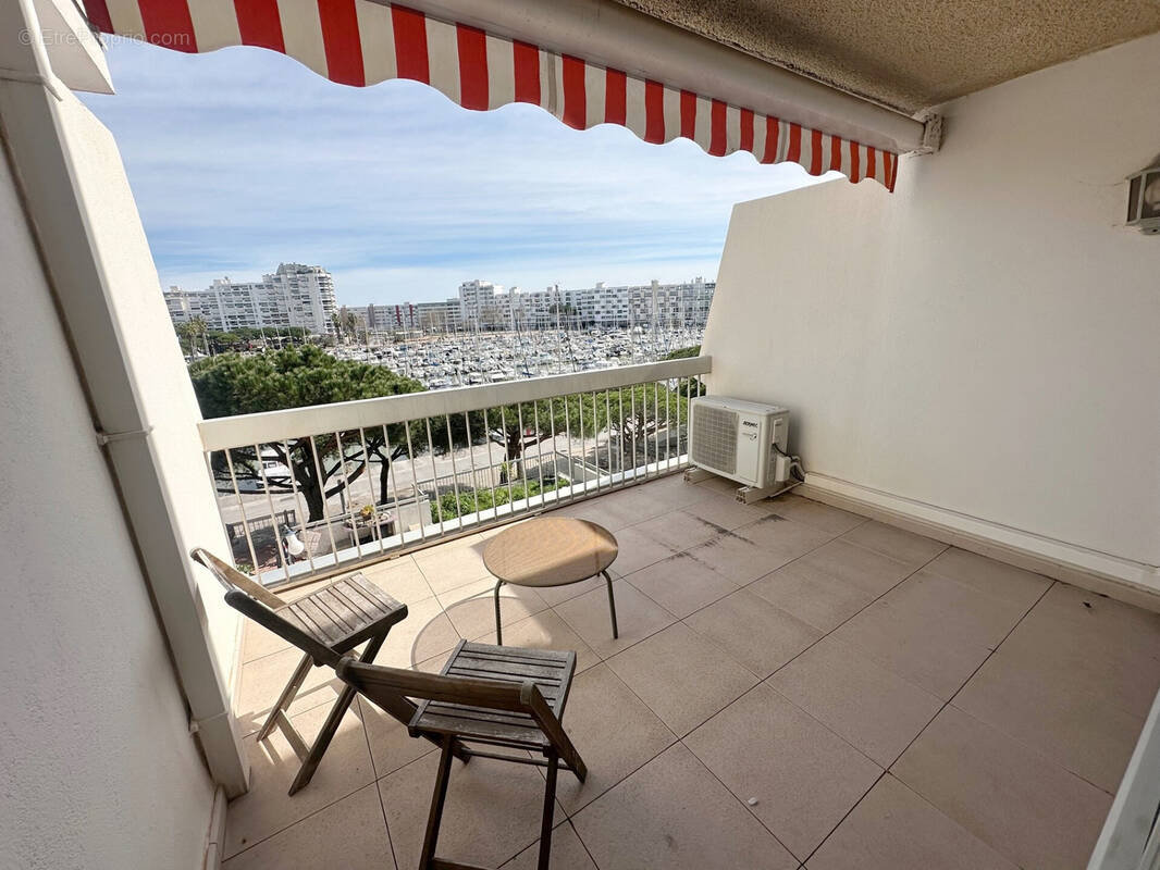 Appartement à CANDILLARGUES