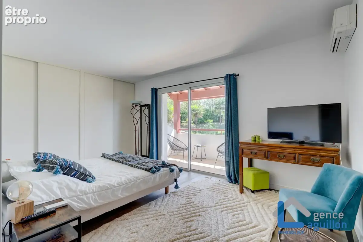 Quartier chantaco dans domaine privee- superbe villa avec piscine et vue rhune - photo 15