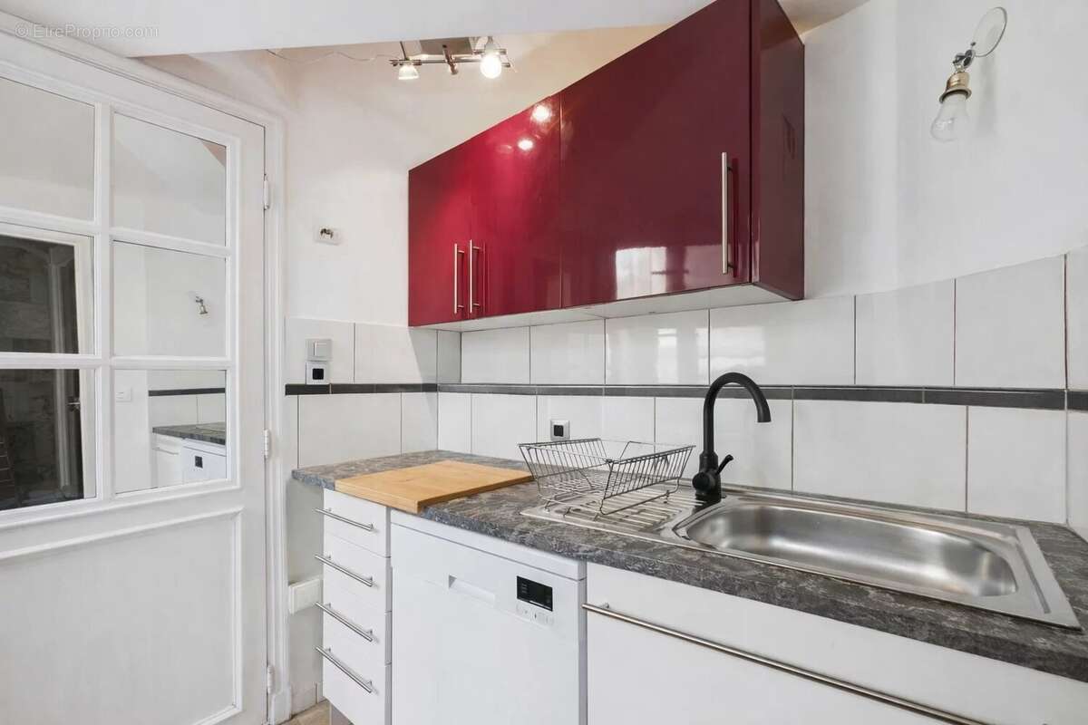Appartement à PARIS-2E