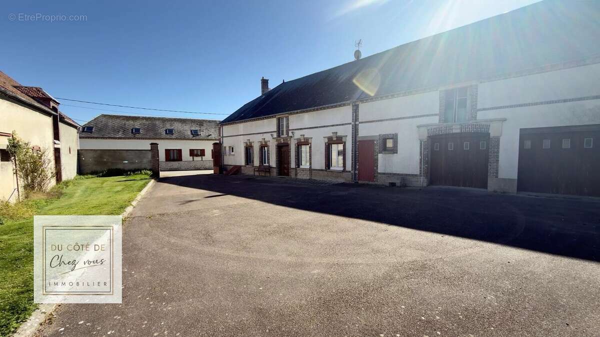 Maison à PRUNAY-BELLEVILLE