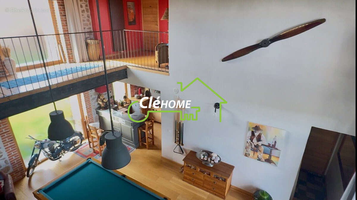 Maison à SAINT-CLEMENT-LES-PLACES