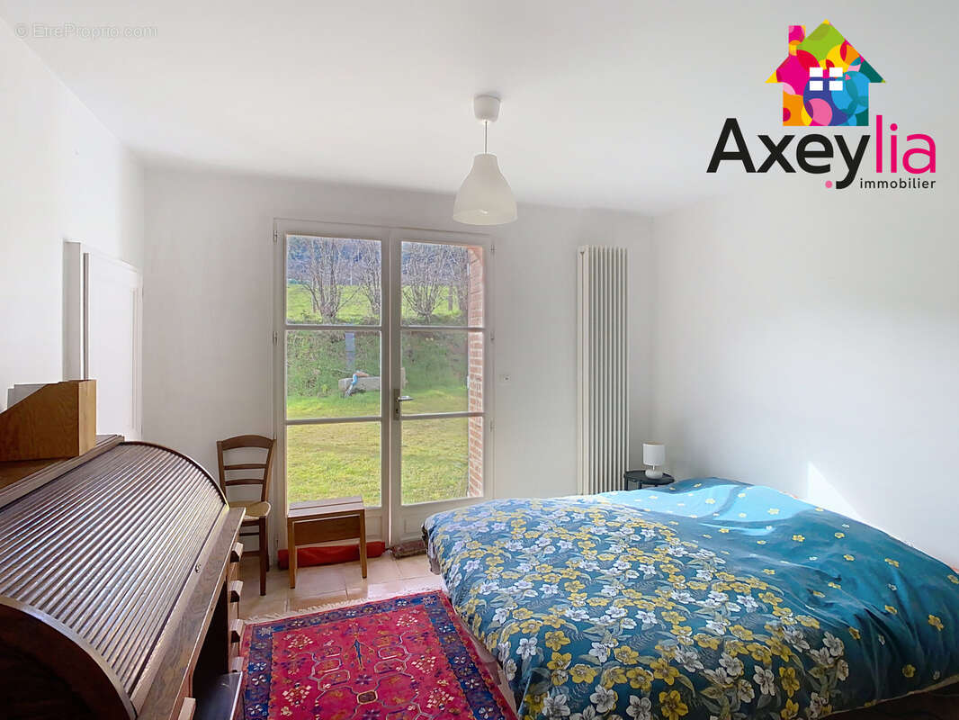 Maison à SAINT-JEAN-SAINT-MAURICE-SUR-LOIRE