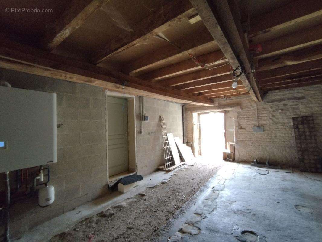 CHARENTE/AIGRE. Maison en pierre rénovée, 3 chambres(poss 4) avec jardin clos 1169 m² (gite ou chambres d'hôtes) - photo 25