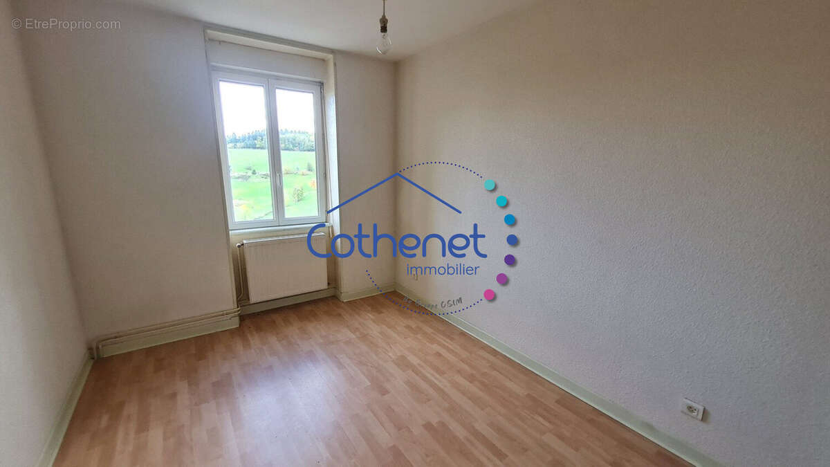 Maison à SAINT-JEAN-LA-BUSSIERE