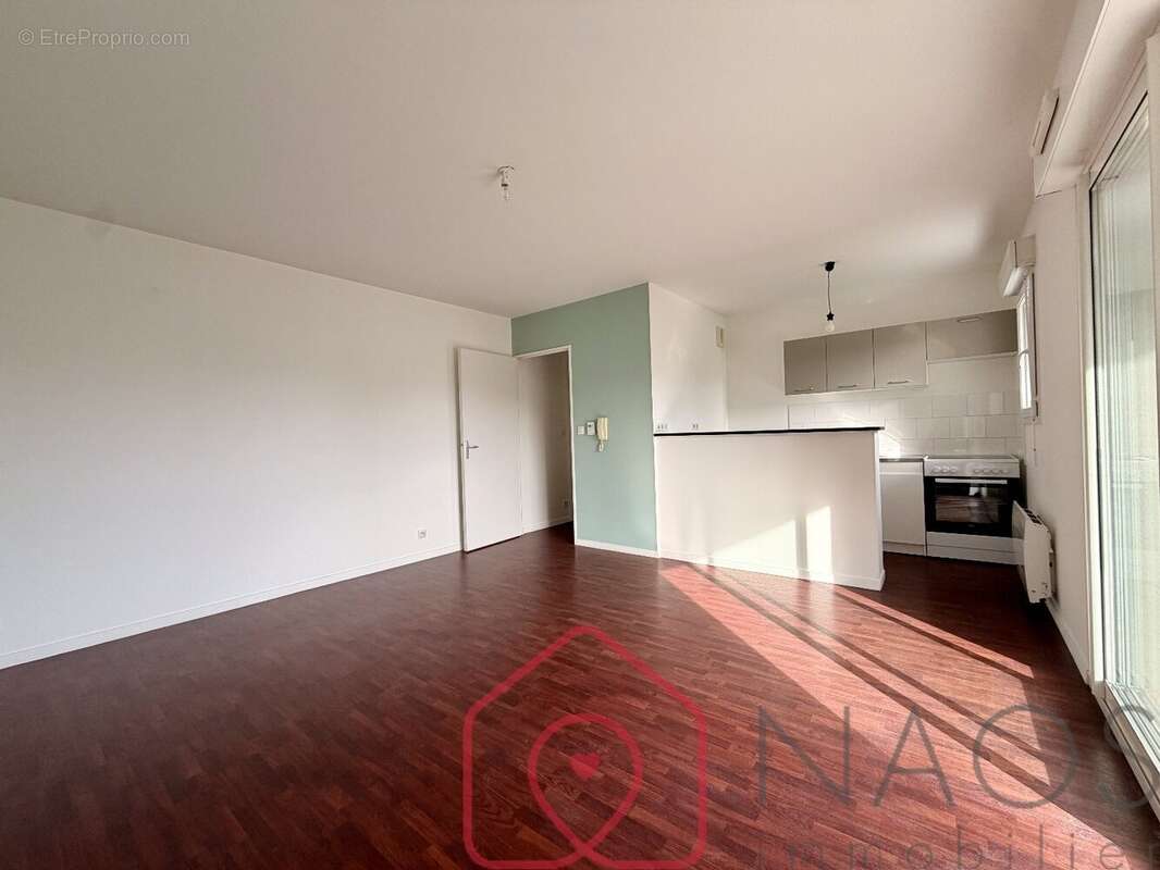 PLOUFRAGAN - T2 calme et lumineux avec balcon - photo 3