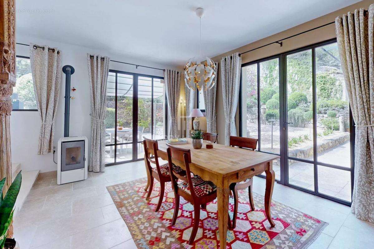 Maison à SAINT-REMY-DE-PROVENCE