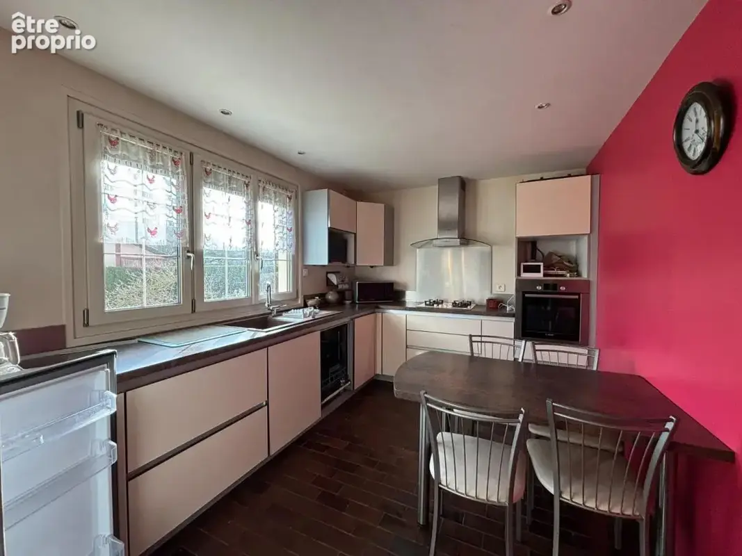 Maison 5 pièces 127 m² à vendre à Les Damps (27340) - photo 2