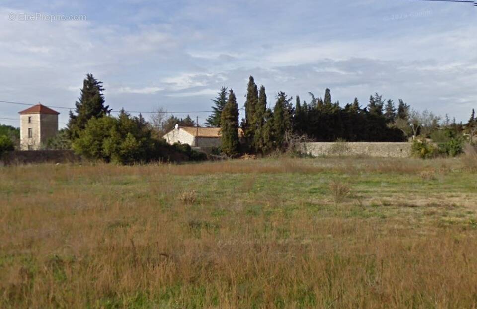 Terrain à PARAZA