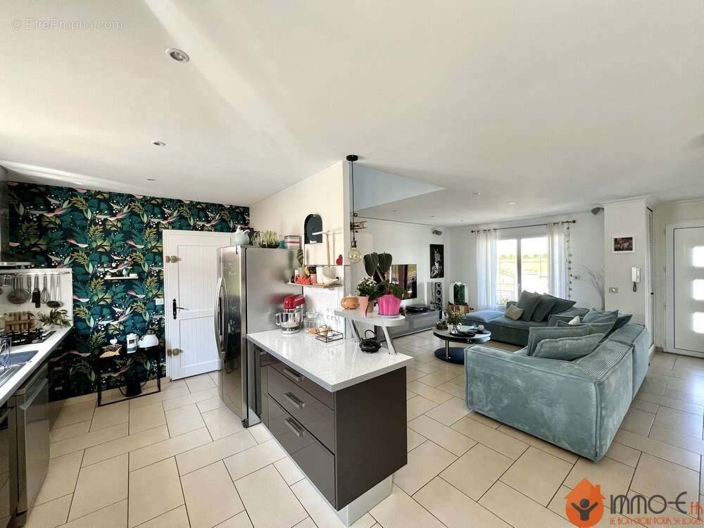 Maison 165 m² à Esbly  - photo 7