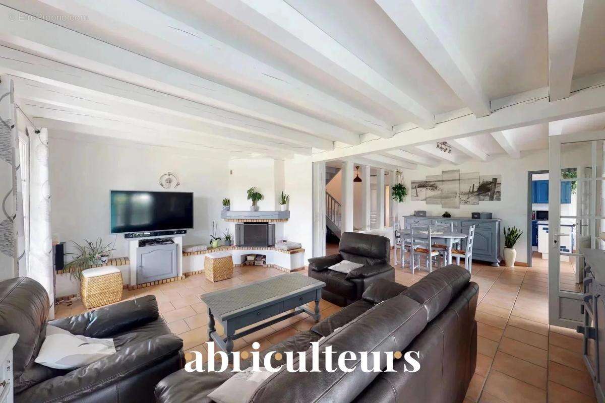 Maison Landaise avec terrain arboré en vente à Saint-Vincent-de-Tyrosse (40230) - photo 6