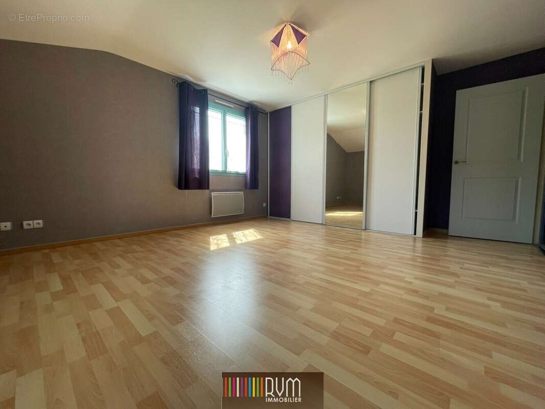 Maison à MEILLONNAS