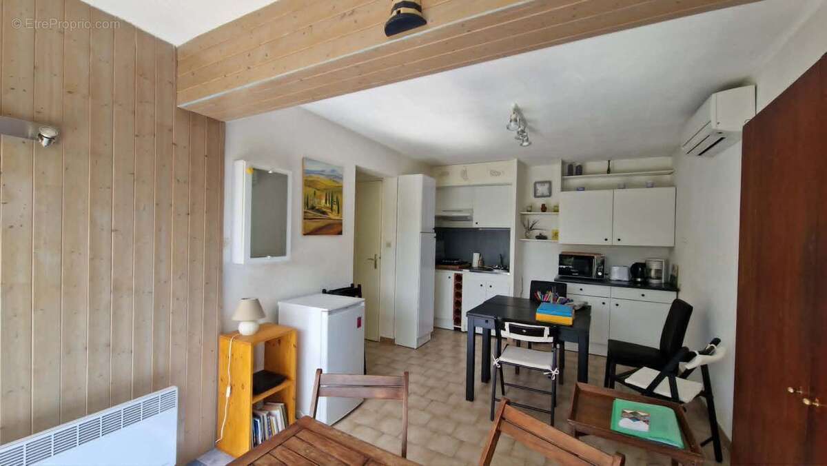 Appartement à MEZE