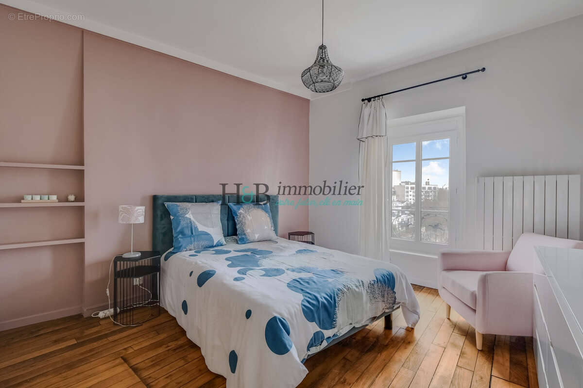 Appartement à PARIS-12E