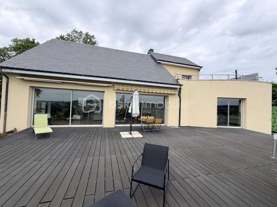 Maison à CHARLEVILLE-MEZIERES