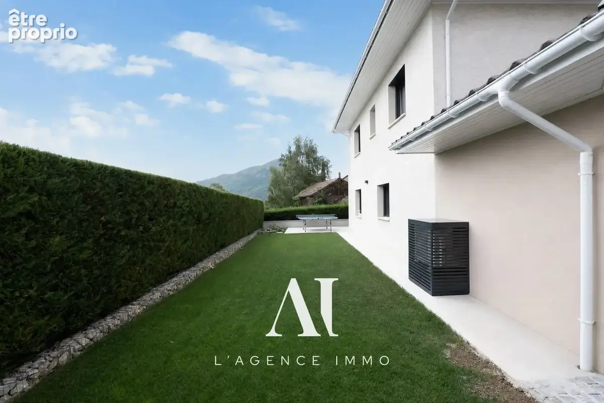 Maison 130 m² à Collonges  - photo 4