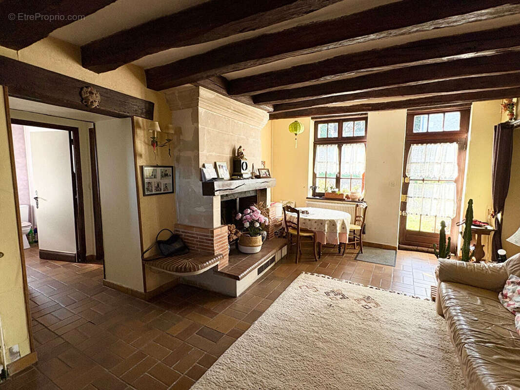 Maison à MONTLOUIS-SUR-LOIRE