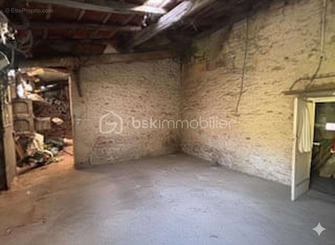 Maison à VELOTTE-ET-TATIGNECOURT