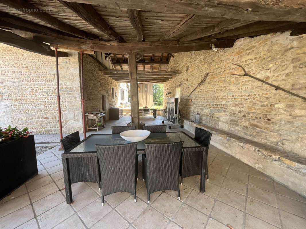 Maison à VIRIAT