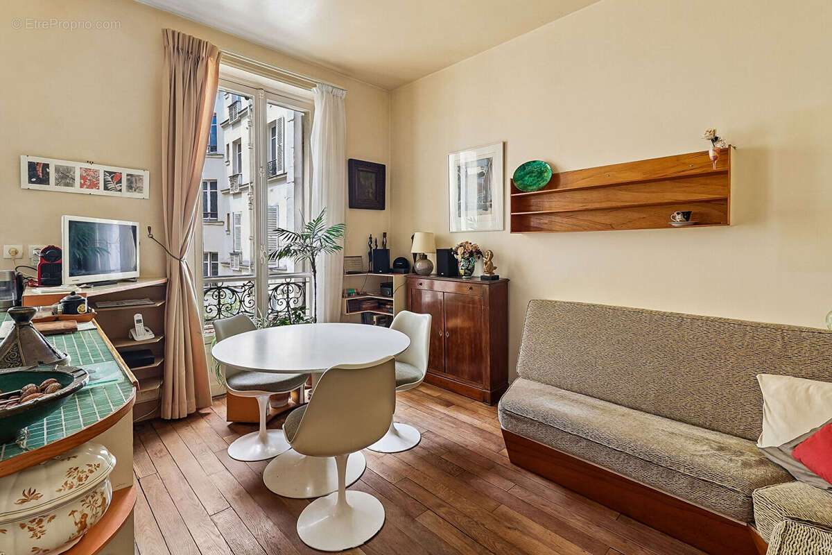 Appartement à PARIS-5E