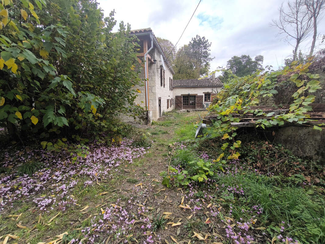 Maison à BAGAT-EN-QUERCY