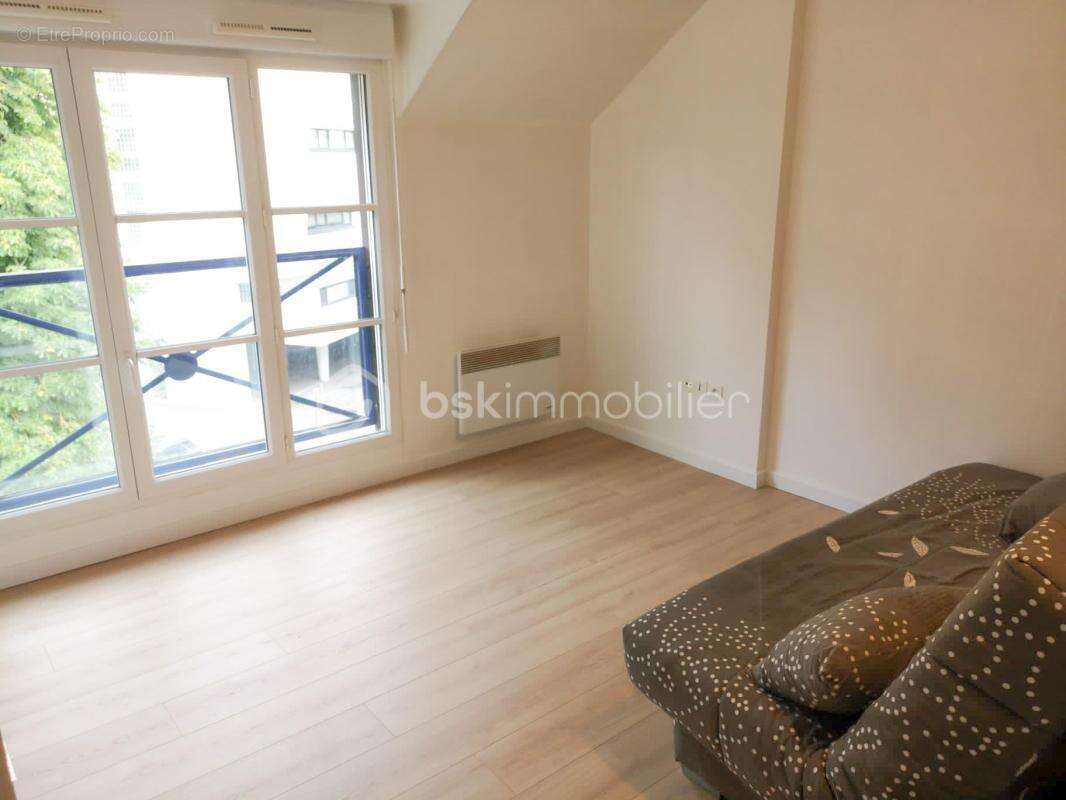 Studio de 35 m² à côté de L'ESIEE avec parking et cave - photo 7