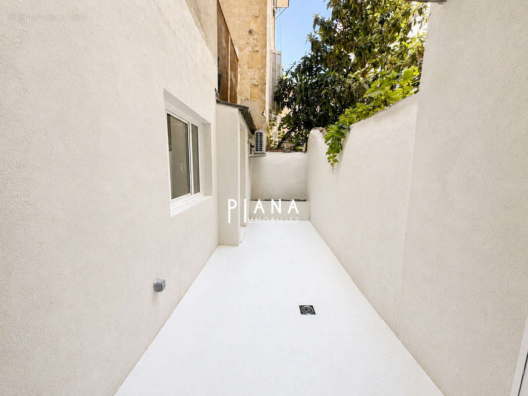 Appartement à MARSEILLE-5E