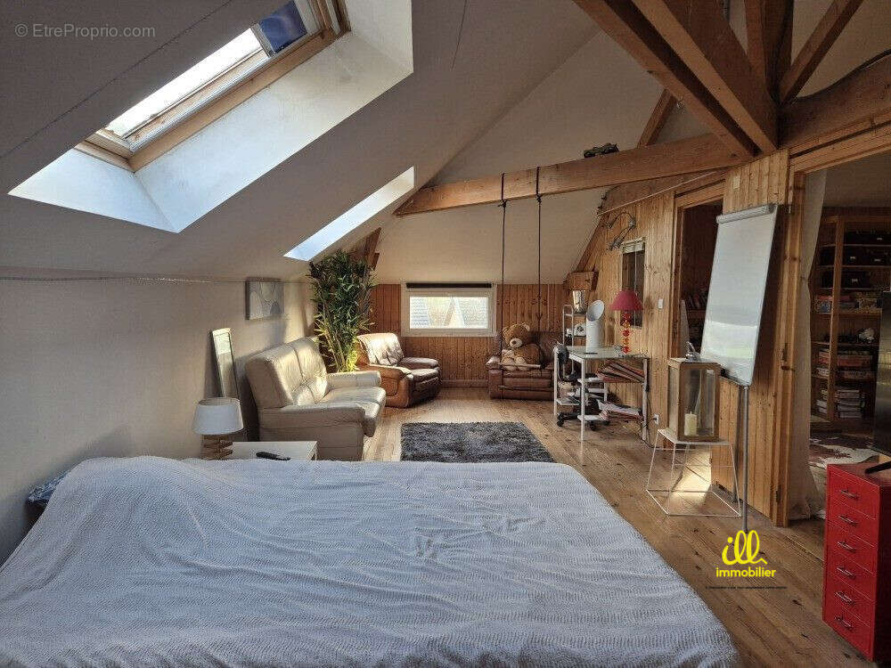 Maison à CHARLEVILLE-MEZIERES