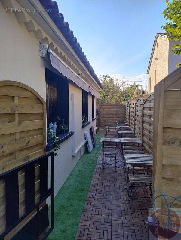 Commerce à SAINT-CHRISTOL-LES-ALES