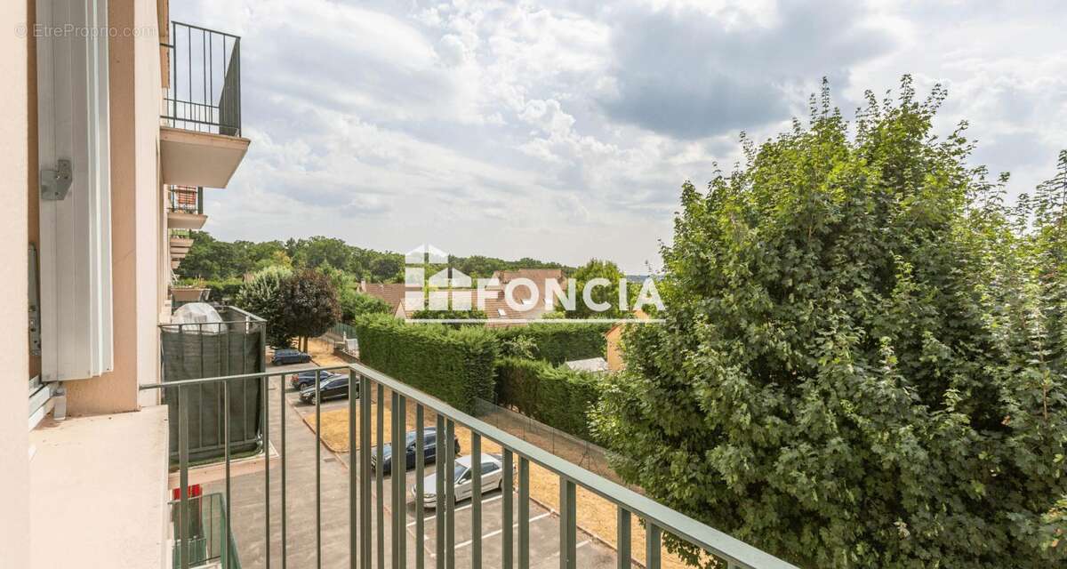 A vendre-appartement-f3 de 63.55 m2 traversant draveil avec box et cave - photo 3