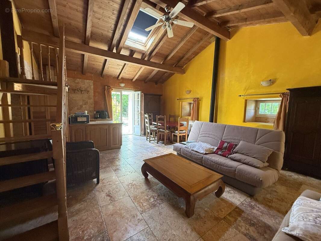 Maison à FREYSSENET