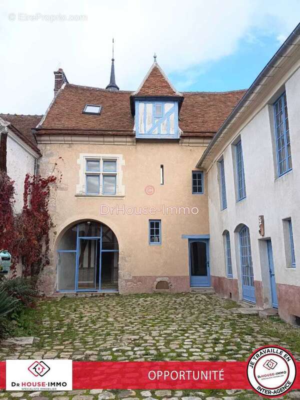 Maison à COULOMMIERS