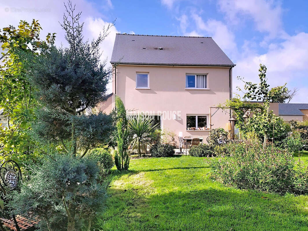 Maison à DINGE