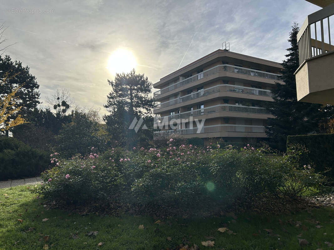 Appartement à VERRIERES-LE-BUISSON