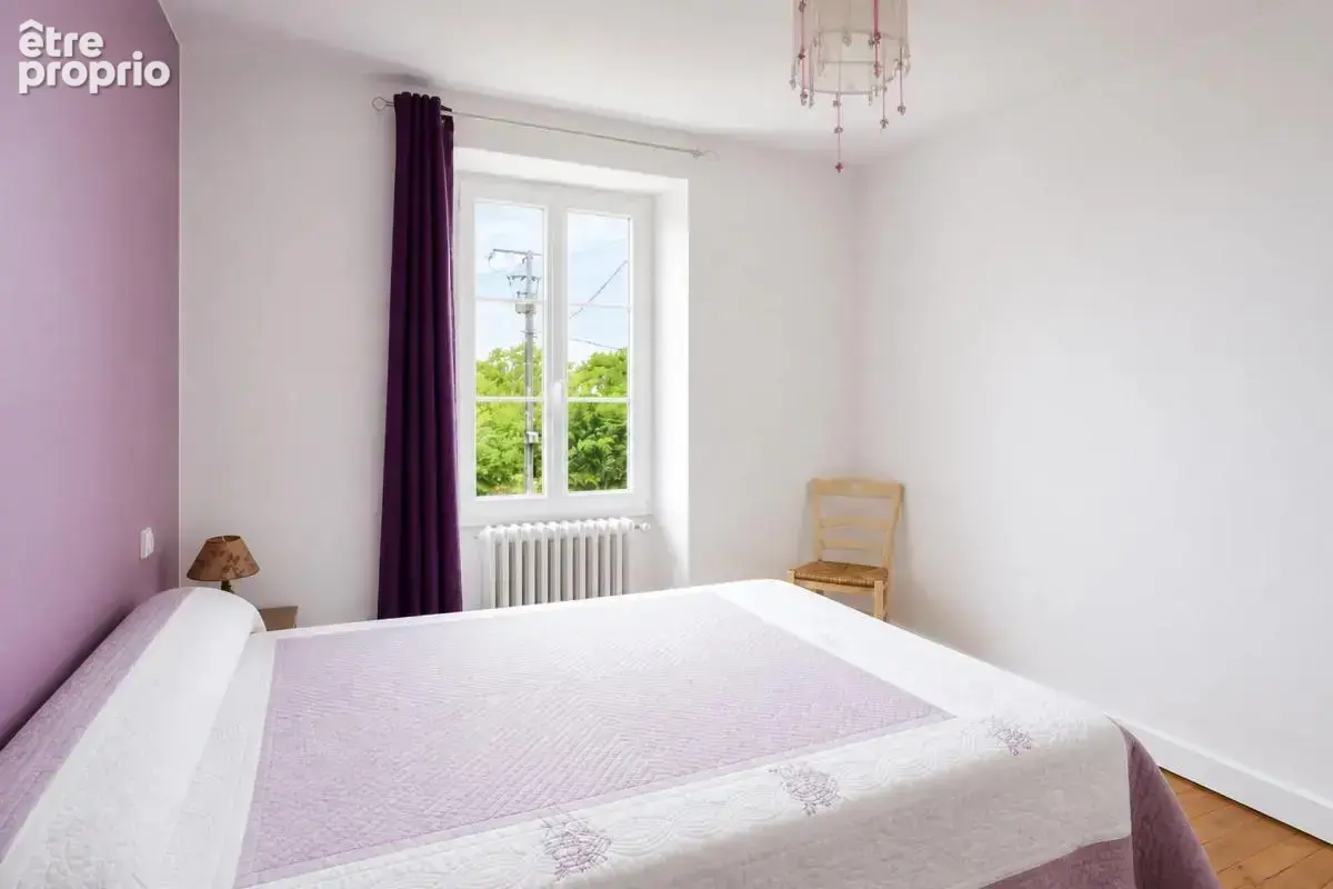 Maison pierre 141 m², piscine intérieure, 2 500 m² - Saint-Symphorien - photo 9