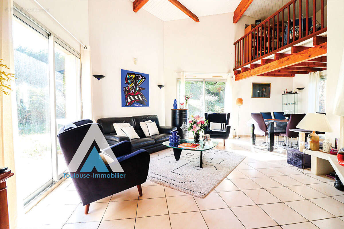 Maison à VIGOULET-AUZIL