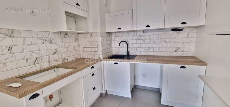 Appartement 80 m² à Istres  - photo 14