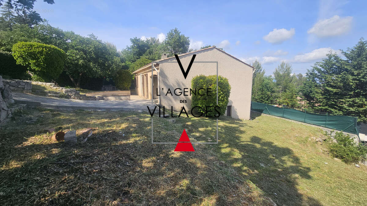 Maison à SAINT-PAUL-EN-FORET