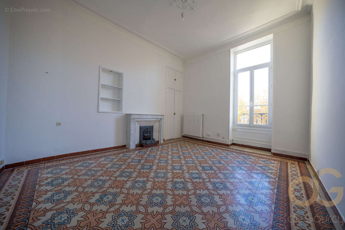 Appartement à NIMES