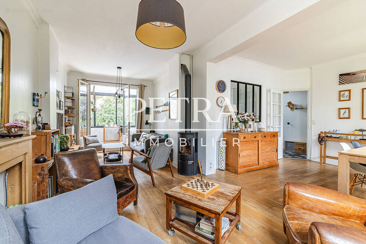 Maison à L&#039;HAY-LES-ROSES