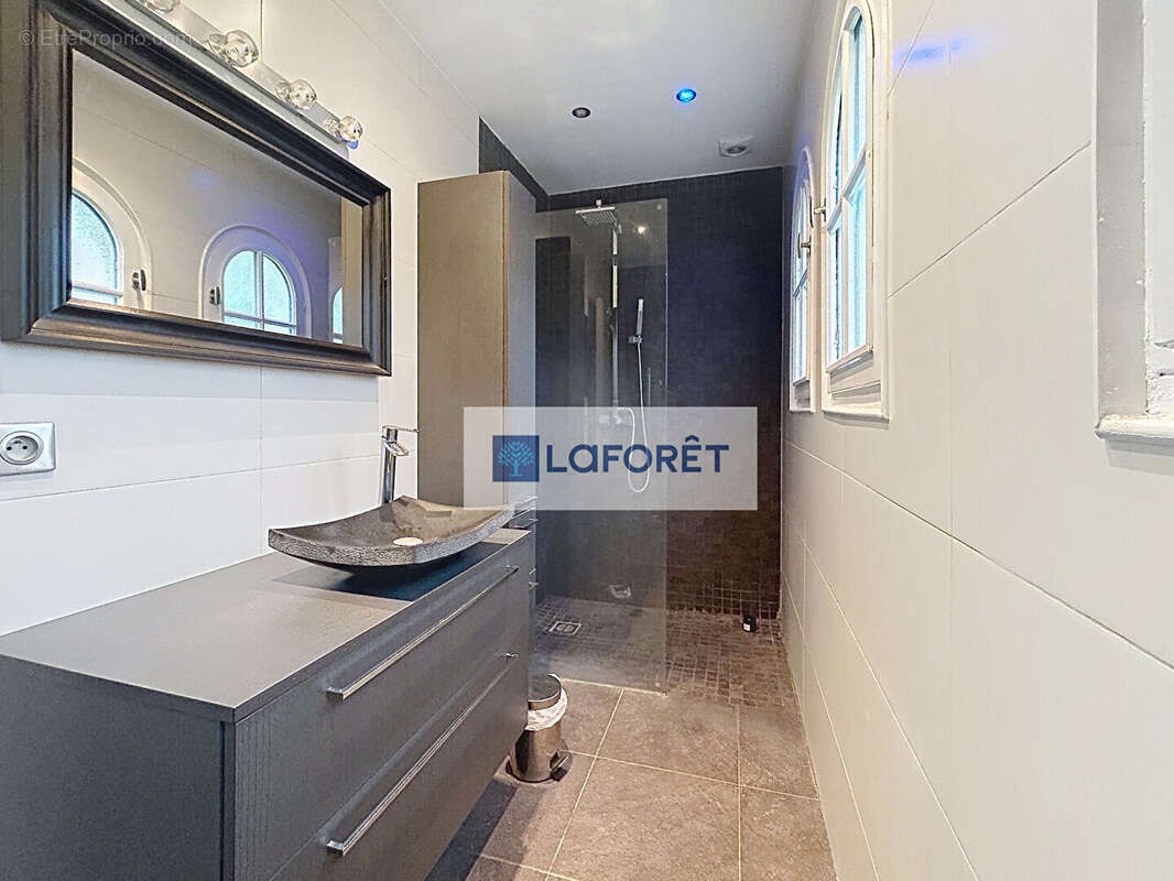 Maison à SARTROUVILLE