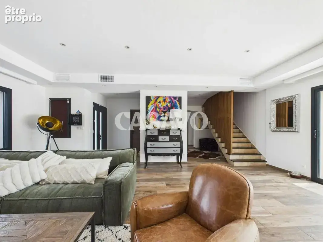 Vente Maison 11 pièces de 286m² - 33210 Coimères - photo 8